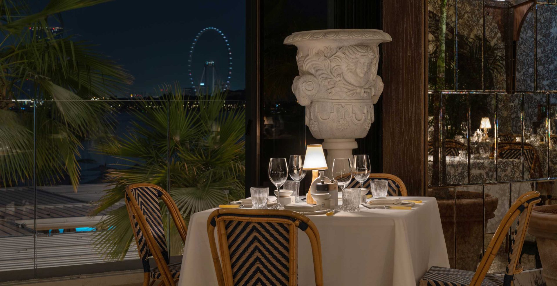 Ristorante Loren Terrance Dining table in Dubai UAE